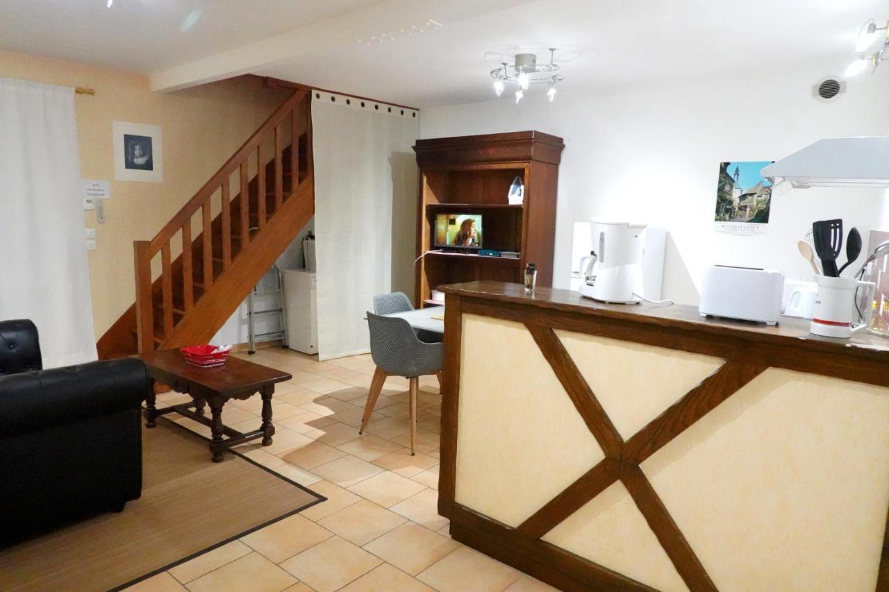 Appart' De La Collegiale Bourbon-Lancy Kültér fotó